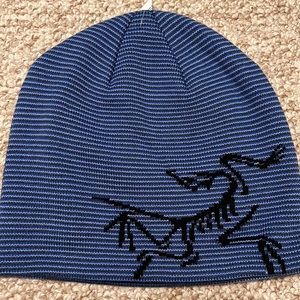 COPY - COPY - BIRD HEAD TOQUE